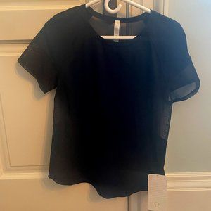 New with Tags Lululemon Athletica Size 8 Black Sheer T-Shirt